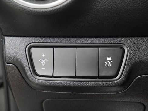 Used 2022 Kia Forte LXS FWD image 8