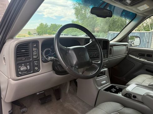 Used 2002 Chevrolet Silverado 2500 LT w/ Off-Road Skid Plate Pkg AWD/4WD image 21