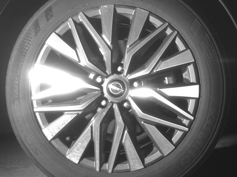 Used 2025 Nissan Altima 2.5 SV FWD image 13