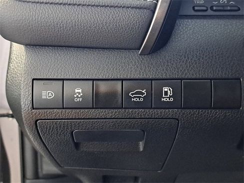 Used 2023 Toyota Camry SE image 23