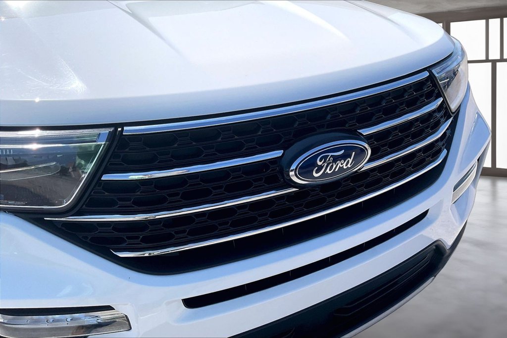 Used 2022 Ford Explorer XLT w/ Equipment Group 202A RWD image 30