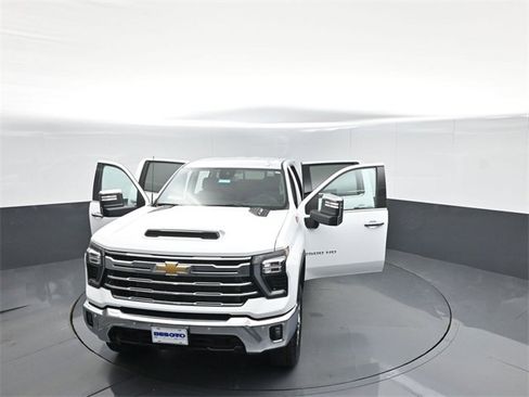 Used 2024 Chevrolet Silverado 2500 LTZ w/ LTZ Plus Package image 55