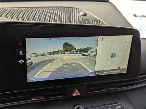 New 2025 Hyundai Elantra SEL image 12