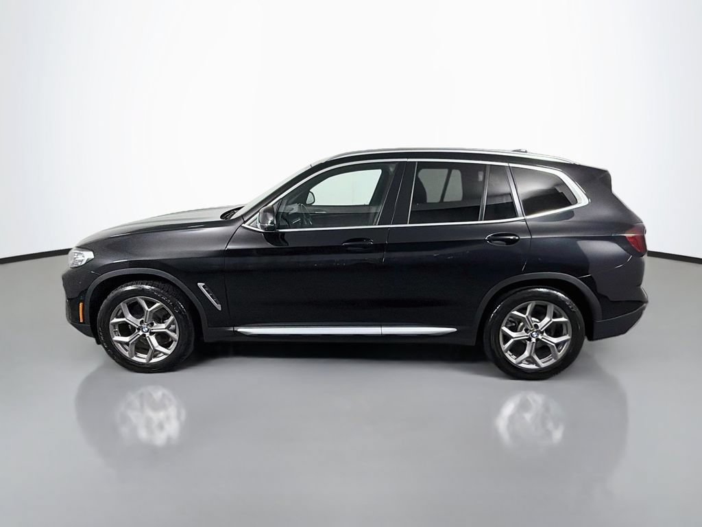 Used 2023 BMW X3 xDrive30i w/ Premium Package w/ZPA AWD/4WD image 4