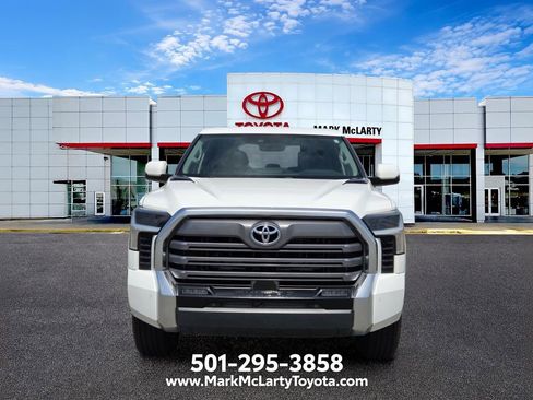 Used 2023 Toyota Tundra Limited AWD/4WD image 8
