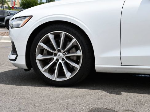 Used 2020 Volvo S60 T6 Momentum w/ Premium Package AWD/4WD image 12