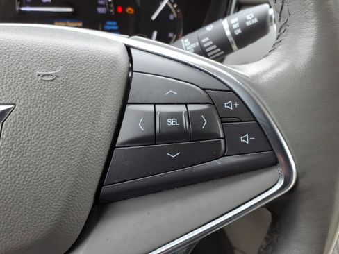 Used 2019 Cadillac XT5 Luxury image 17