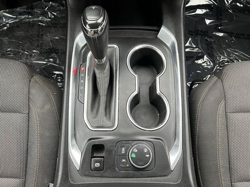 Used 2020 Chevrolet Traverse LT w/ Driver Confidence II Package AWD/4WD image 15