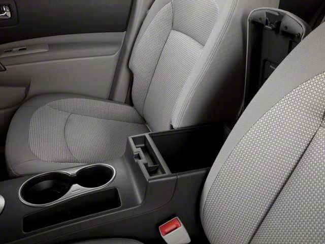Used 2013 Nissan Rogue S w/ Special Edition Pkg AWD/4WD image 12