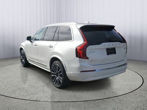 New 2026 Volvo XC90 B6 Plus w/ Protection Package Premier image 2