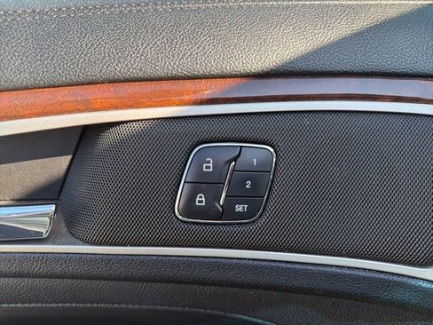 Used 2017 Lincoln MKZ Select image 9