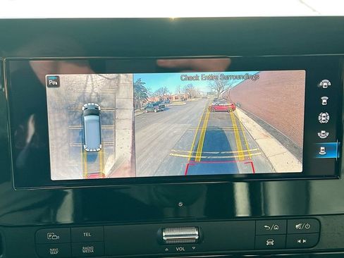 Used 2023 Mercedes-Benz Sprinter 2500 image 14