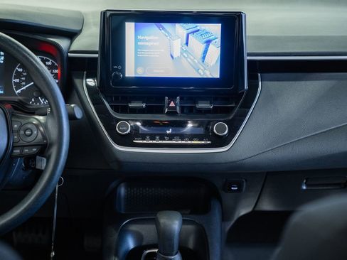 Used 2024 Toyota Corolla LE image 17