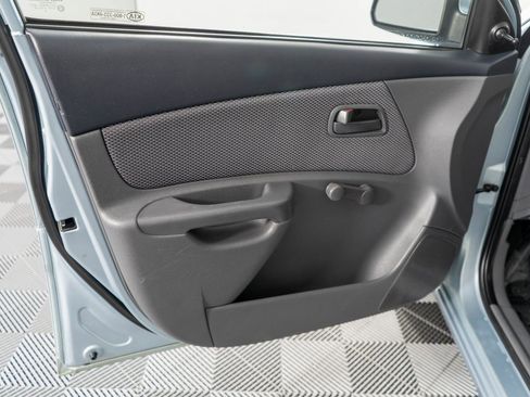 Used 2009 Kia Rio LX image 18