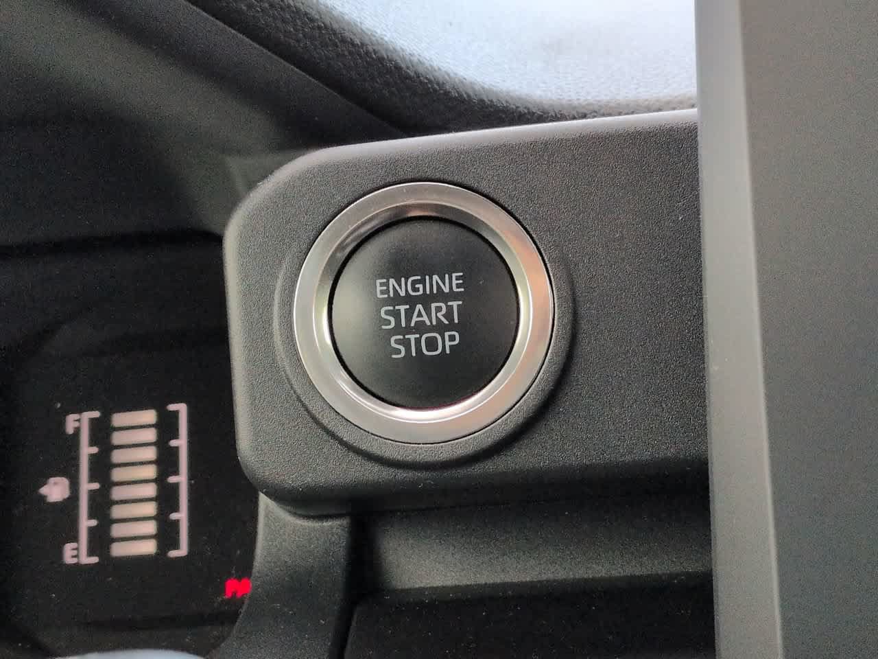 Used 2025 Toyota 4Runner SR5 RWD image 25