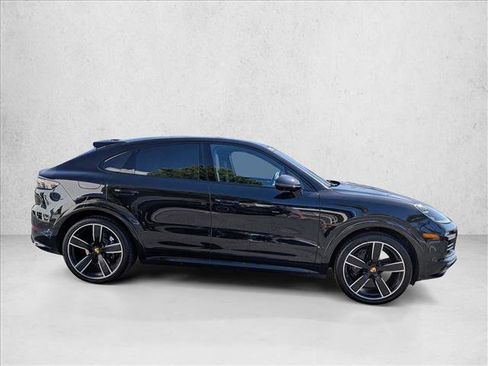 Used 2022 Porsche Cayenne Turbo AWD/4WD image 5