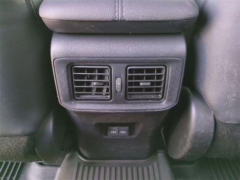 Used 2022 Toyota RAV4 XSE image 19