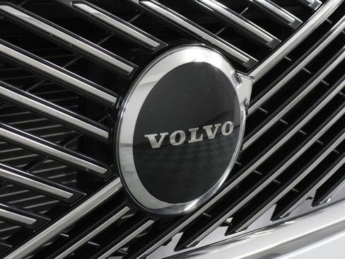 Certified 2026 Volvo XC90 B5 Core AWD/4WD image 27