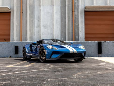 Used 2019 Ford GT image 10