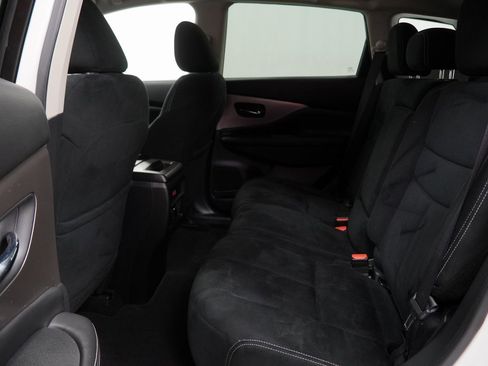 Used 2020 Nissan Murano S image 21