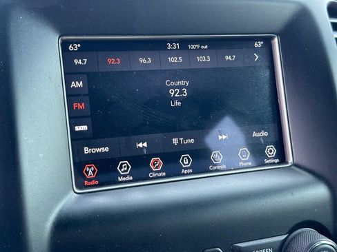 Used 2018 Jeep Grand Cherokee Laredo AWD/4WD image 18