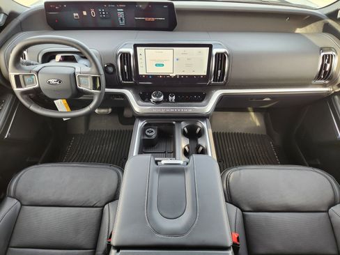 New 2026 Ford Expedition Platinum w/ Stealth Appearance Package image 24