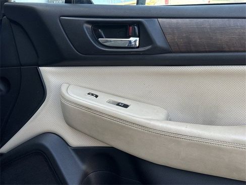 Used 2017 Subaru Outback 2.5i Limited image 29