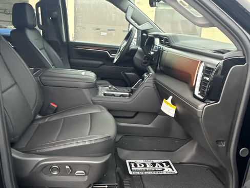 New 2025 GMC Sierra 2500 Denali w/ Denali Reserve Package image 21