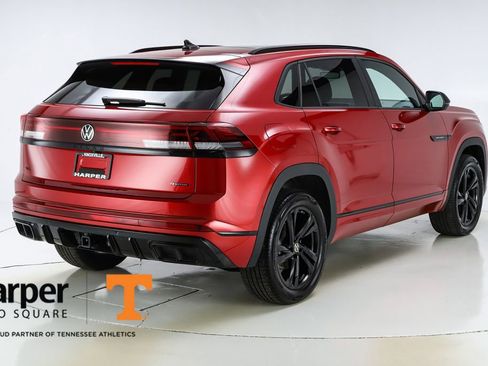 Used 2025 Volkswagen Atlas Cross Sport SEL R-Line image 9