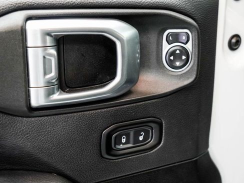 Used 2022 Jeep Wrangler Unlimited Sahara w/ Safety Group image 43