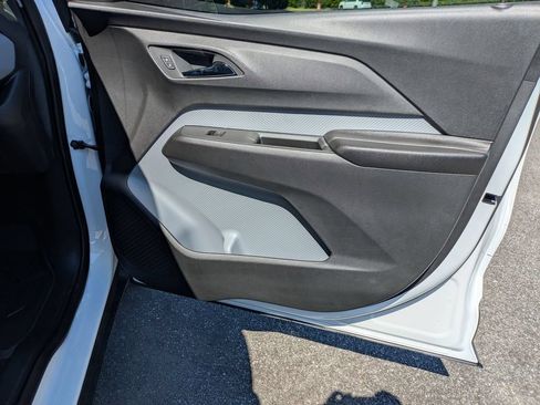 New 2027 Chevrolet Bolt LT FWD image 31