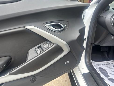 Used 2022 Chevrolet Camaro LT RWD image 11