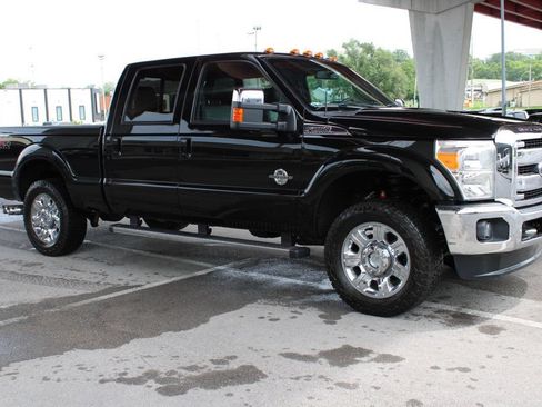 Used 2016 Ford F250 Lariat w/ Lariat Ultimate Package AWD/4WD image 4