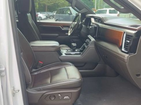 Used 2023 GMC Sierra 1500 Denali w/ Denali Reserve Package AWD/4WD image 11