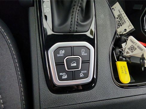 New 2026 Nissan Frontier SV w/ Tow Package image 31