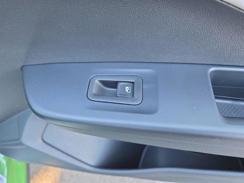 New 2025 Volkswagen Taos SEL image 35