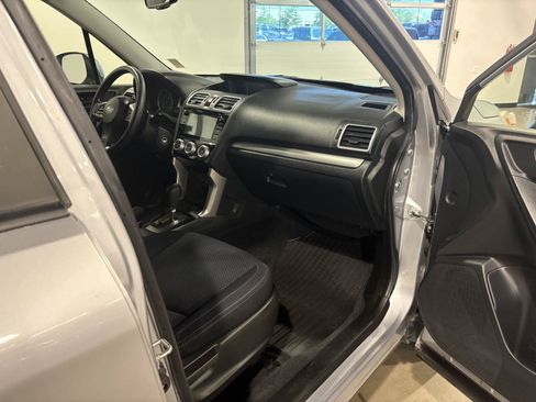 Used 2016 Subaru Forester 2.5i Premium w/ All-Weather Package AWD/4WD image 42