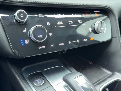 Used 2024 INFINITI QX60 Luxe image 27