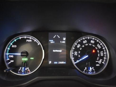 Used 2022 Toyota RAV4 LE AWD/4WD image 26