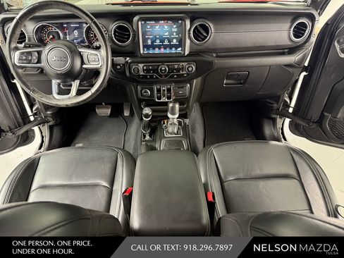 Used 2022 Jeep Wrangler Unlimited Sahara w/ Cold Weather Group AWD/4WD image 36