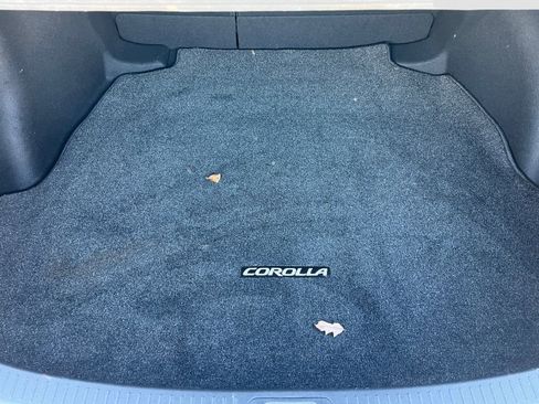 Used 2023 Toyota Corolla LE w/ LE Convenience Package FWD image 5