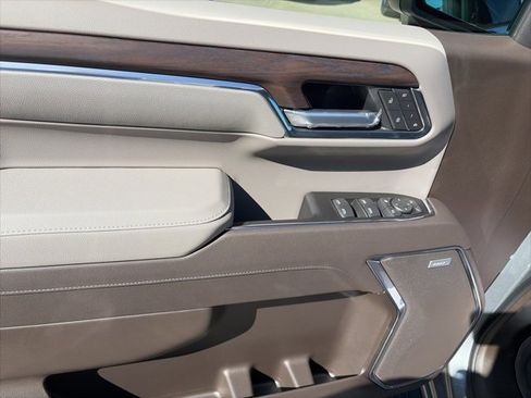 New 2026 GMC Sierra 1500 SLT w/ SLT Premium Plus Package image 17