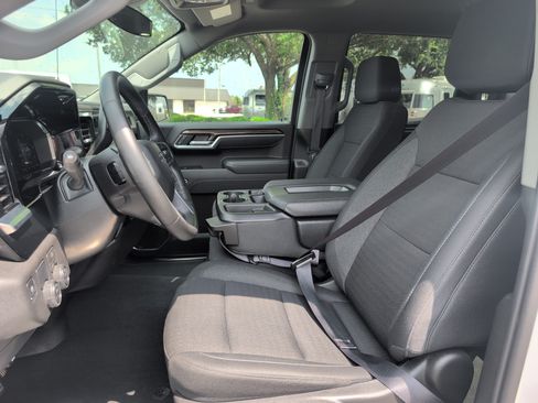 Used 2026 Chevrolet Silverado 1500 RST RWD image 13