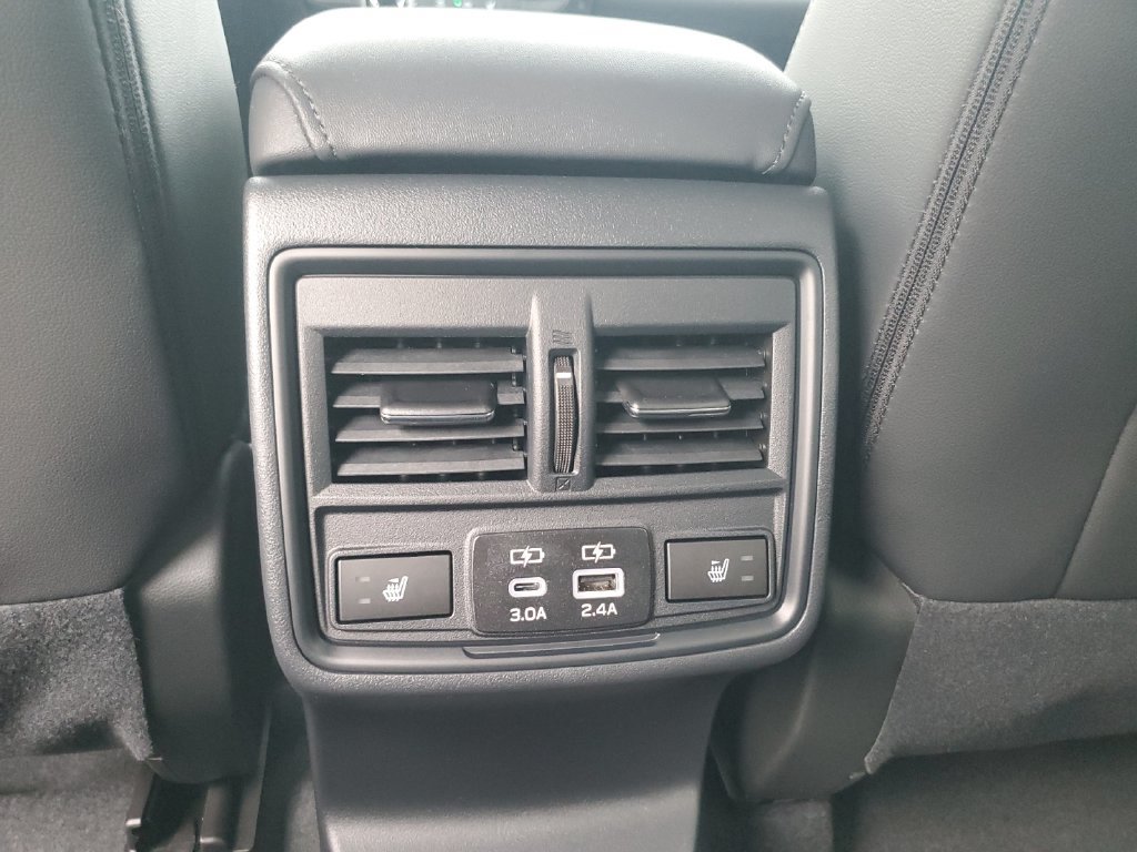 New 2026 Subaru Outback Limited AWD/4WD image 17