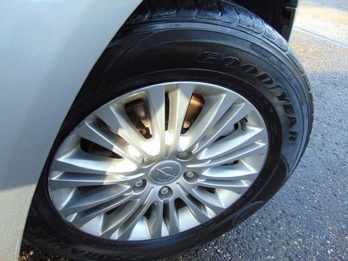 Used 2015 Chrysler Town & Country Touring-L w/ Driver Convenience Group image 31