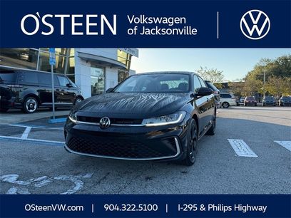 Certified 2025 Volkswagen Jetta SE w/ Sunroof Package