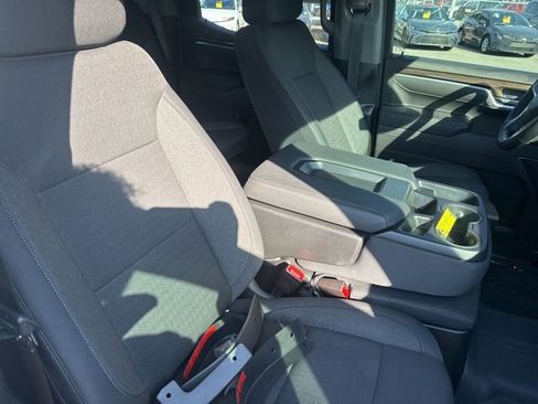 Used 2025 Chevrolet Silverado 1500 LT AWD/4WD image 17