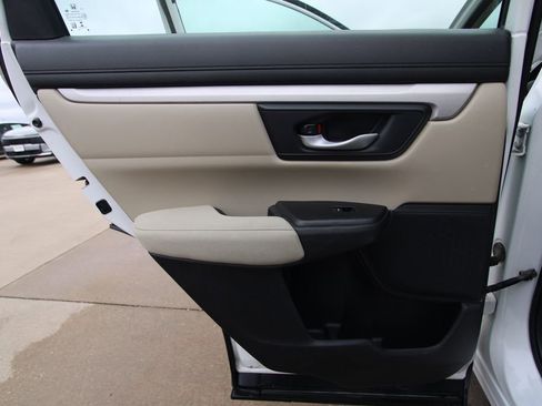 Used 2019 Honda CR-V LX image 34