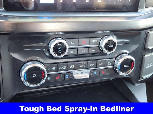 New 2026 Ford F250 Lariat w/ Black Appearance Package image 19