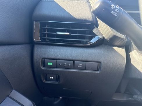 Used 2024 Nissan Sentra SV image 18